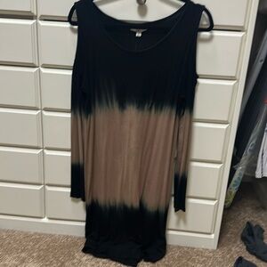 Super cute open shoulder, long sleeve, tie-dye, brown, and black dress. Size S